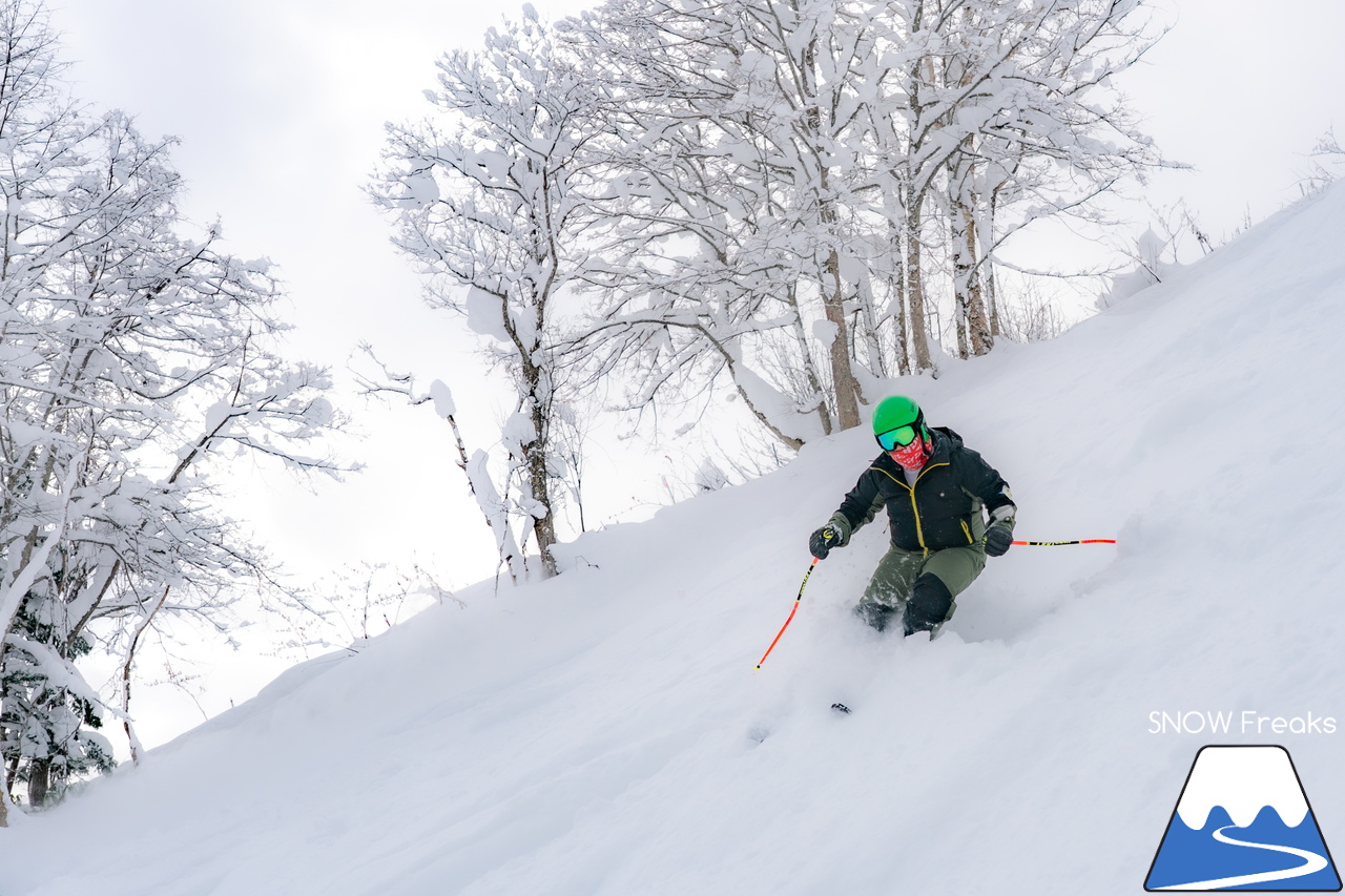 士別市日向スキー場　地元スキーヤーの皆さんと一緒に道北屈指の豪雪パウダーを心ゆくまで、滑る、滑る、滑る！